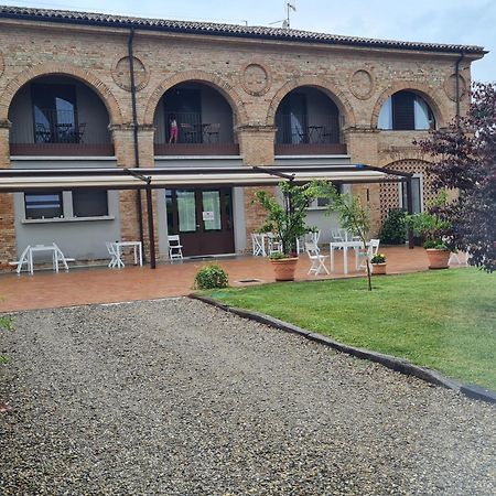 Agriturismo Arte Contadina Fiorenzuola dʼArda Zewnętrze zdjęcie