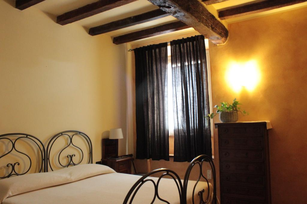 Agriturismo Arte Contadina Fiorenzuola dʼArda Pokój zdjęcie