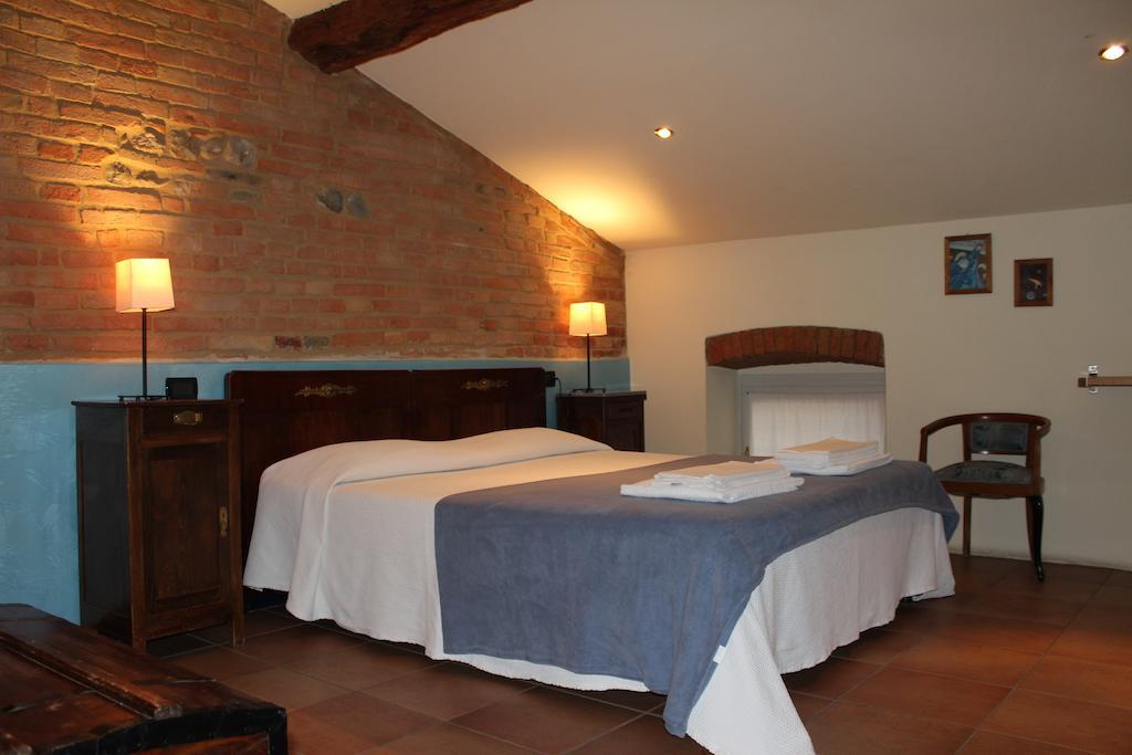 Agriturismo Arte Contadina Fiorenzuola dʼArda Pokój zdjęcie